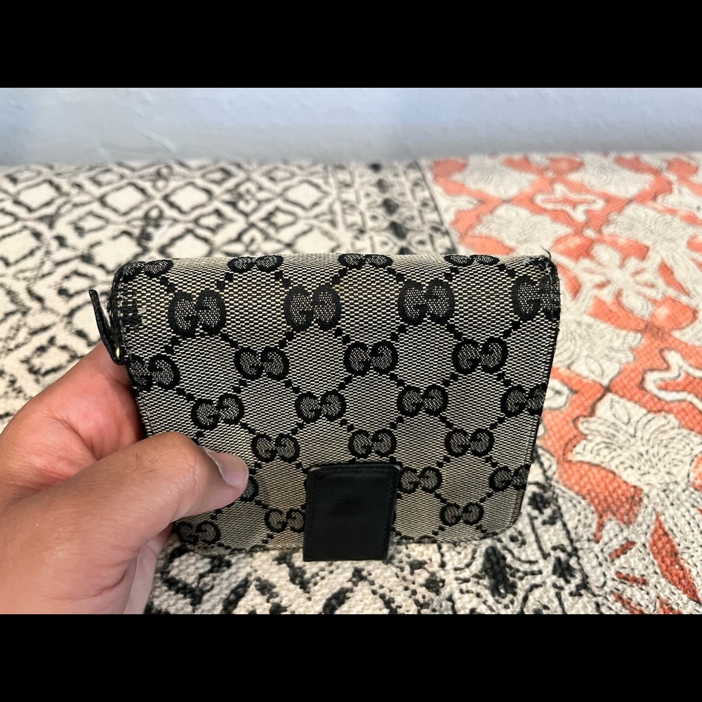 Gucci wallet